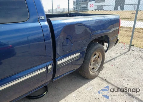 2002 Chevrolet Silverado 1500 Ls из США, поврежденный, VIN 2GCEC19V821164458